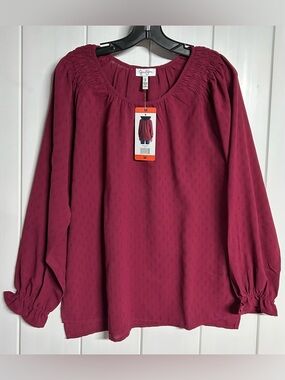 Jessica Simpson Maroon Textured Shirred-Neck Long Sleeve Blouse